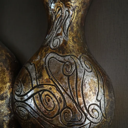 Fiber Vase Cluster Wall Hanging with silver-golden antique finish