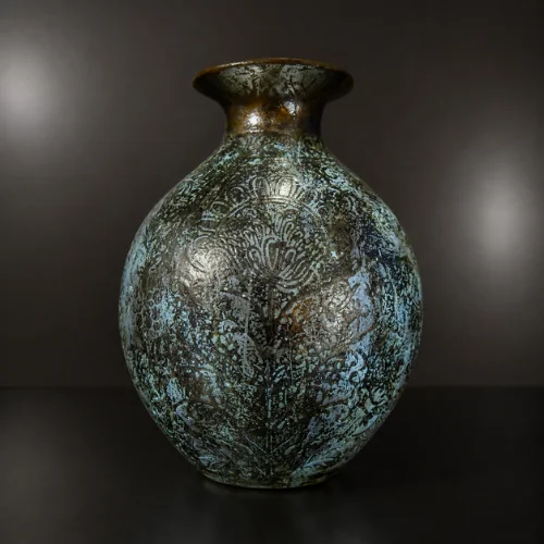 Decorative fiber glass table lamp with textured finish